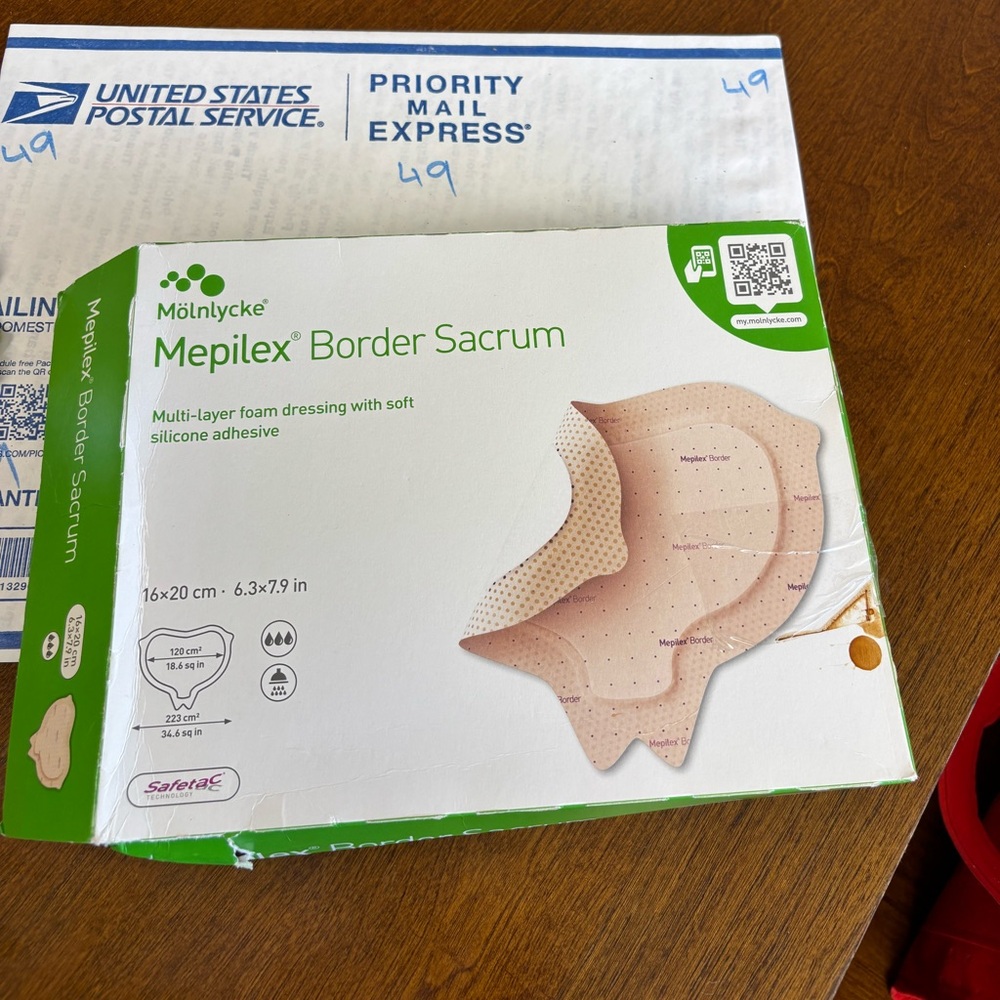 Molnlycke Mepilex Border Sacrum Silicone Foam Dressing • New in BOX! 2027